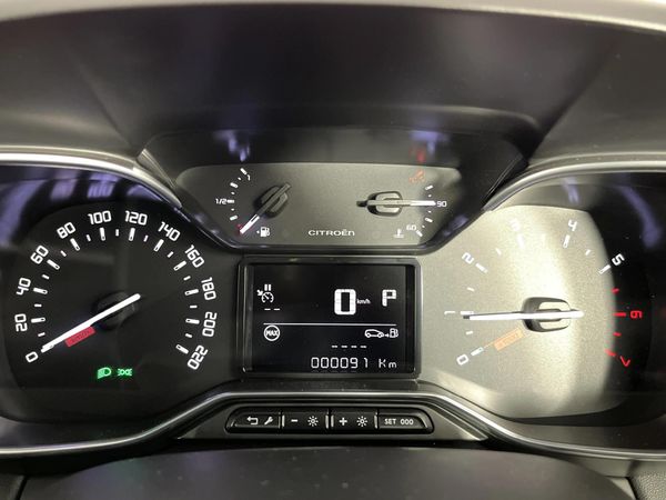 2024-Citroen-C3-Aircross-12T-Puretech-Shine-Auto image:2