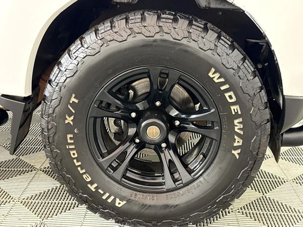 2022-Mahindra-Pik-Up-22-mHawk-S6-Karoo-Auto-Double-Cab image:4