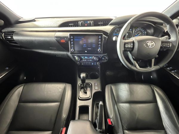2022-Toyota-Hilux-28-GD-6-Raised-Body-Legend-4x4-Auto-Double-Cab image:1