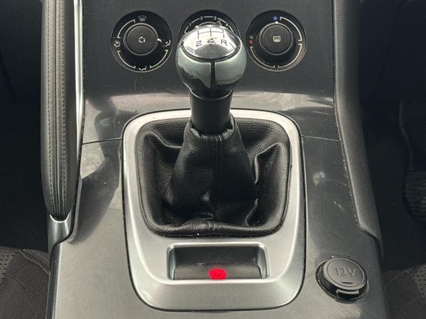 2011-Peugeot-3008-16-VTi-Comfort-Access image:10