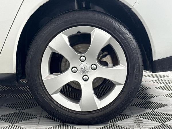 2011-Peugeot-3008-16-VTi-Comfort-Access image:6
