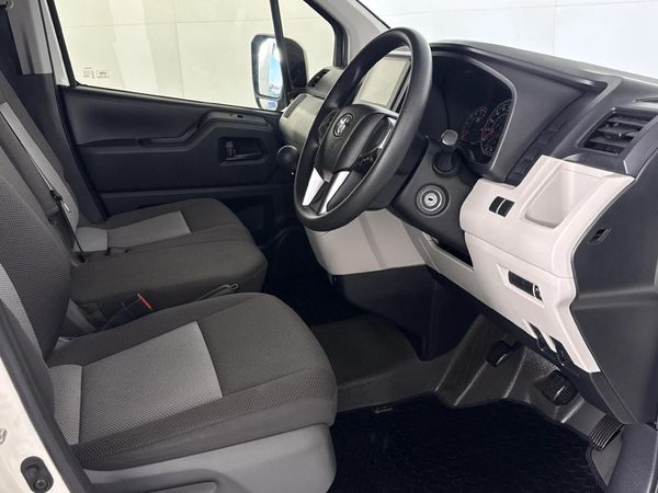 2024-Toyota-Quantum-28-LWB-CrewCab-Panel-Van image:9