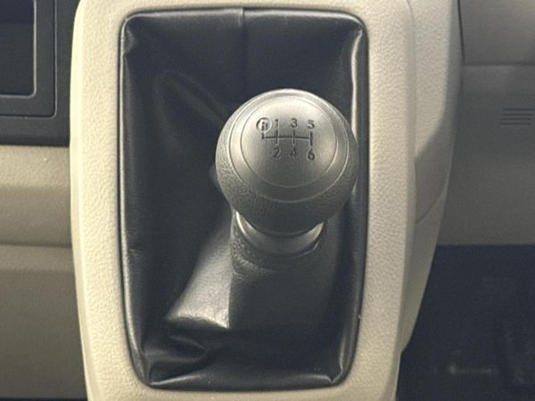 2024-Toyota-Quantum-28-LWB-CrewCab-Panel-Van image:10
