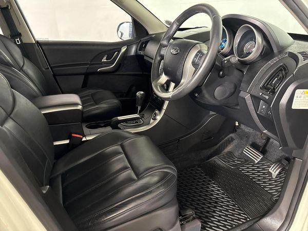 2021-Mahindra-XUV-500-22D-mHawk-7-seat-W10-Auto image:9