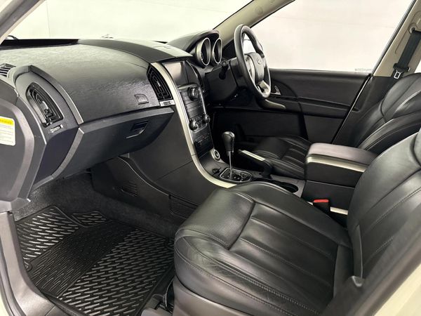 2021-Mahindra-XUV-500-22D-mHawk-7-seat-W10-Auto image:8