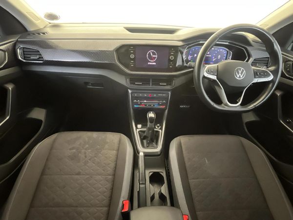 2023-Volkswagen-T-Cross-15-TSI-R-Line-Auto image:1