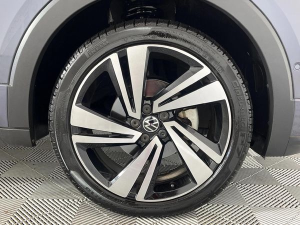 2023-Volkswagen-T-Cross-15-TSI-R-Line-Auto image:4