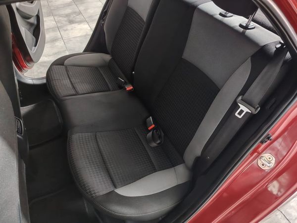 2018-Hyundai-i20-14-Fluid-Auto image:9