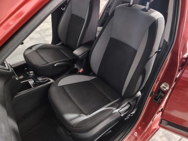 2018-Hyundai-i20-14-Fluid-Auto image:12