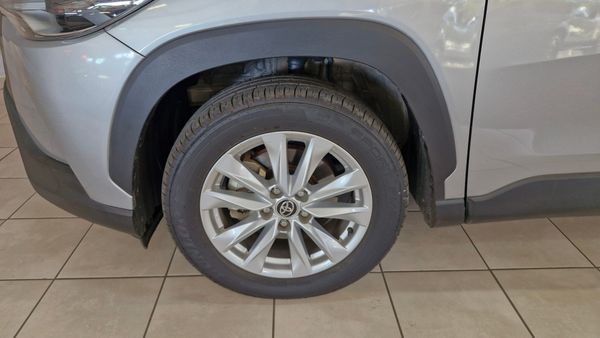 2024-Toyota-Corolla-Cross-18-XI image:9