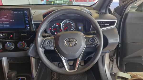 2024-Toyota-Corolla-Cross-18-XI image:17