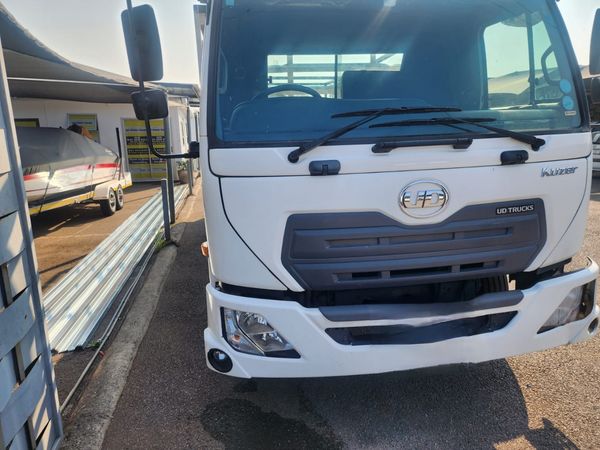 2022-UD-Trucks-Kuzer-RKE150-M04-4X2-FC-CC image:1