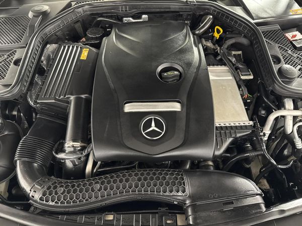 2015-Mercedes-Benz-C-Class-C-200-Auto image:12