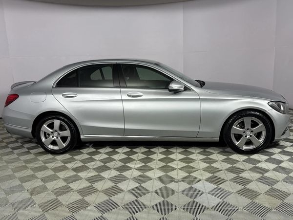 2015-Mercedes-Benz-C-Class-C-200-Auto image:16