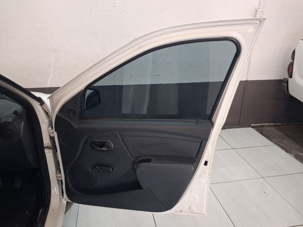 2019-Nissan-NP200-16-SE image:6