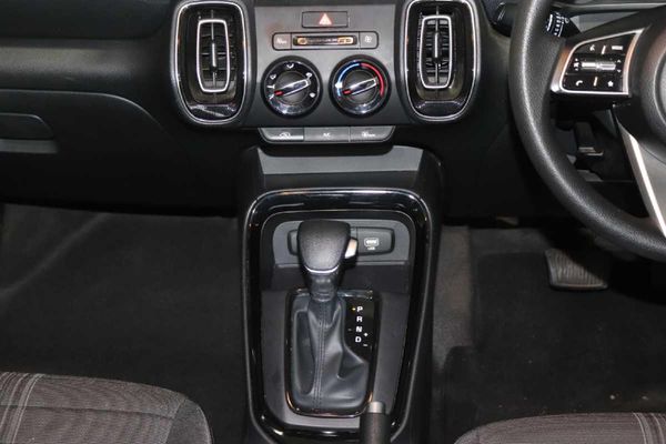 2024-Kia-Sonet-15-LX-Auto image:11