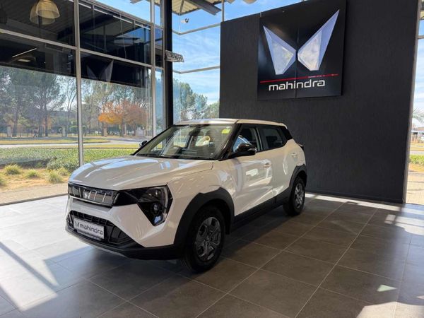2026-Mahindra-XUV-3XO-12T-MX3 image:2