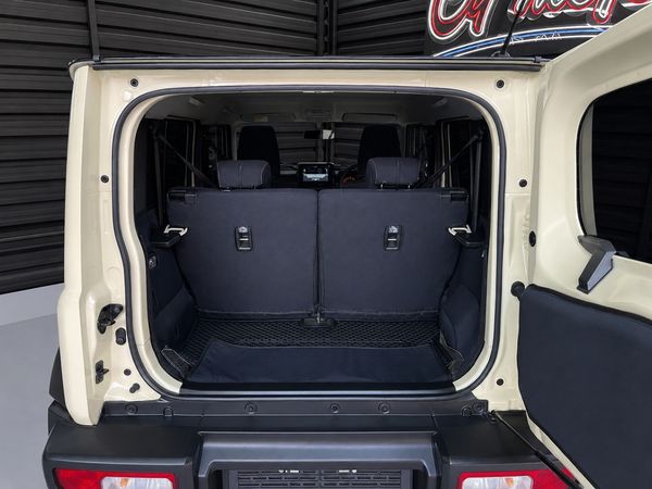 2023-Suzuki-Jimny-15-GLX-AllGrip-5-Door-Auto image:8