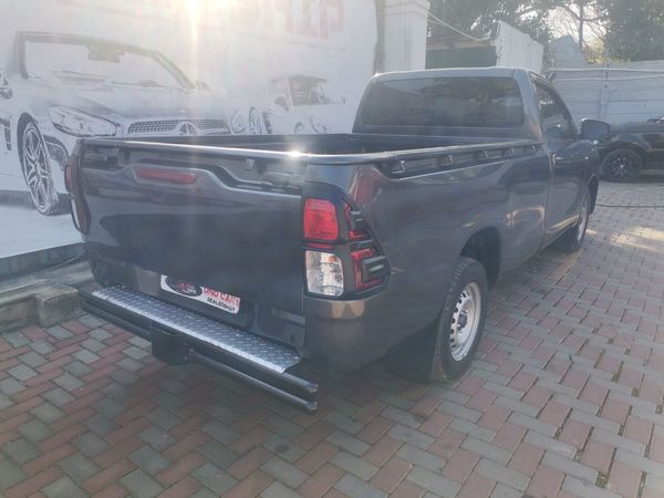 2024-Toyota-Hilux-20-VVTi-Single-Cab-Petrol-Manual image:5
