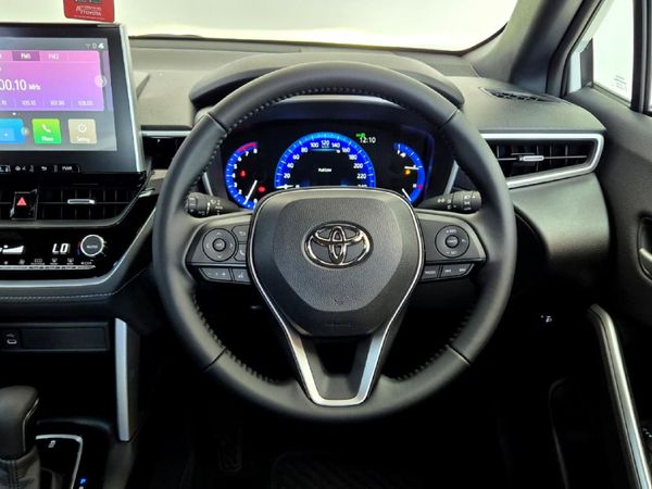 2026-Toyota-Corolla-Cross-18-XS image:14