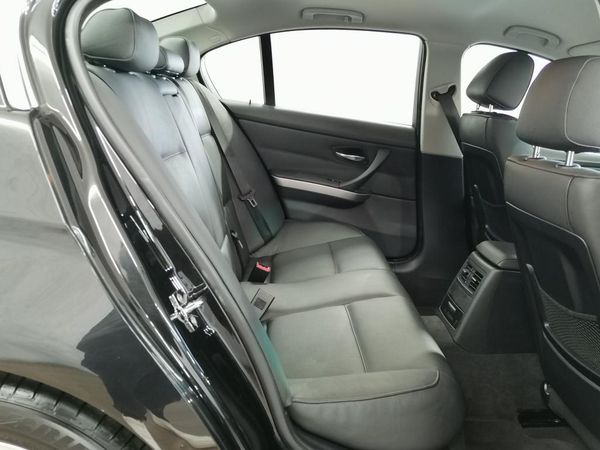 2007-BMW-3-Series-323i-Auto image:5
