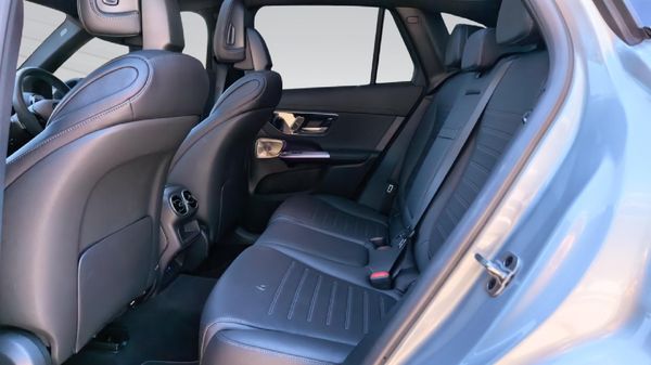 2025-Mercedes-Benz-GLC-300D-4Matic image:19