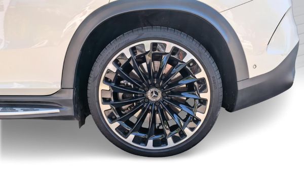 2024-Mercedes-Benz-EQE-350-4Matic image:5