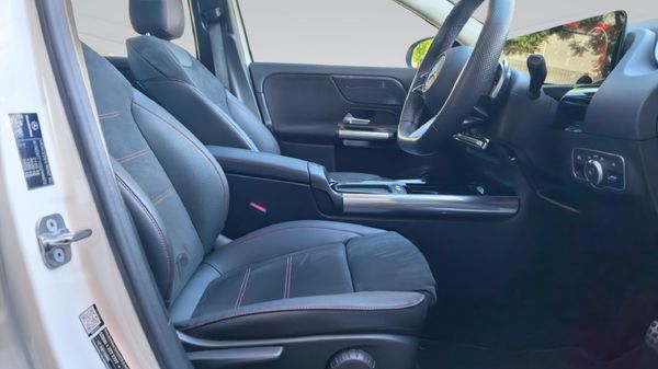 2026-Mercedes-Benz-GLA-200d-Progressive-Auto image:13