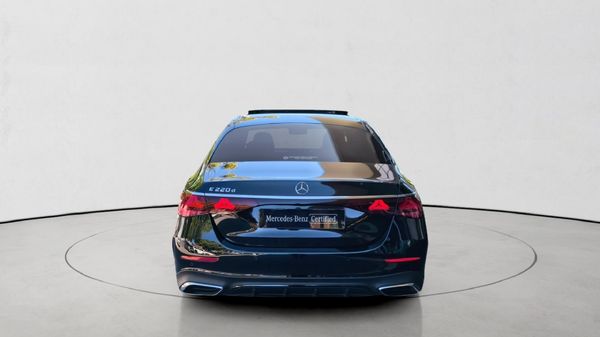 2026-Mercedes-Benz-E-Class-E220d-Avantgarde image:3