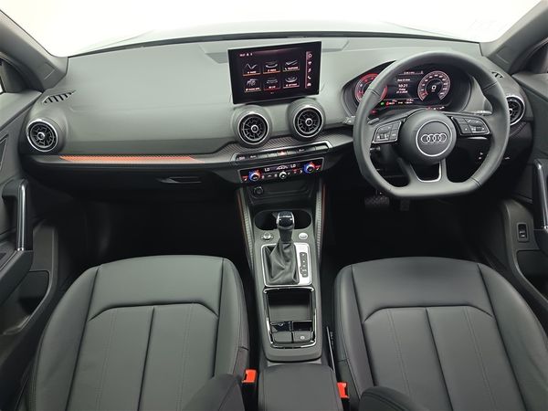 2026-Audi-Q2-35TFSI-Black-Edition image:18