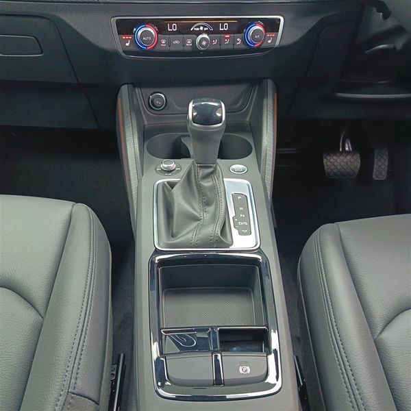 2026-Audi-Q2-35TFSI-Black-Edition image:20