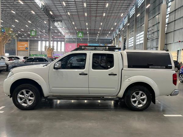 2013-Nissan-Navara-25-dCi-LE-4x4-Double-Cab image:5