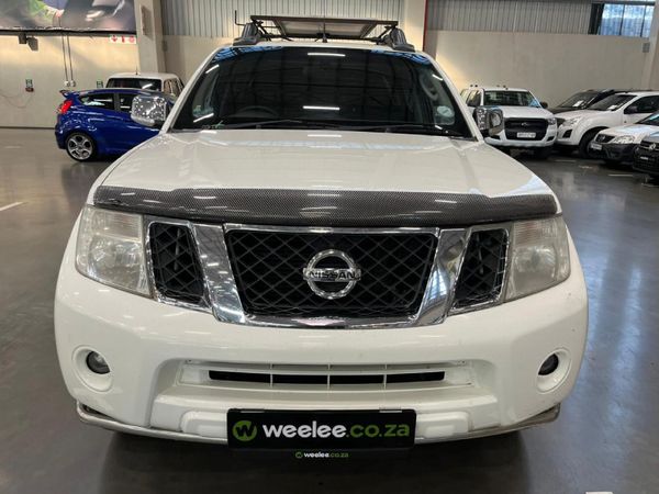2013-Nissan-Navara-25-dCi-LE-4x4-Double-Cab image:7