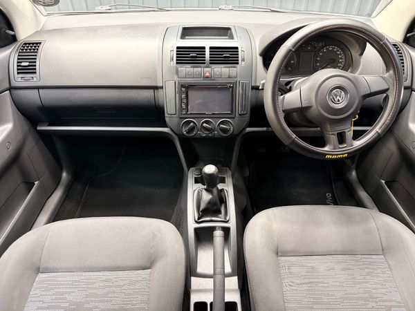 2014-Volkswagen-Polo-Vivo-GP-14-Trendline image:8