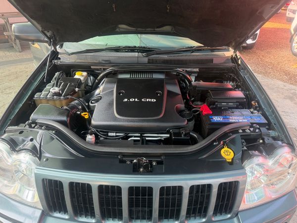 2008-Jeep-Grand-Cherokee-30-CRD-Laredo image:3