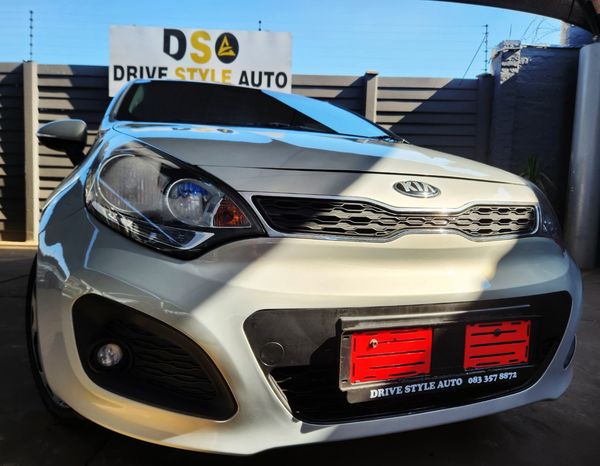 2013-Kia-Rio-14-Tec-5-dr image:1
