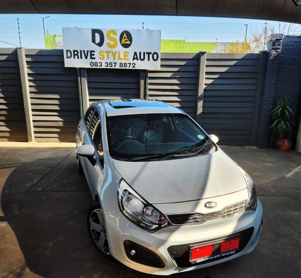 2013-Kia-Rio-14-Tec-5-dr image:4