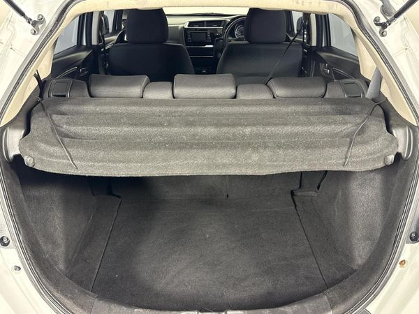 2022-Honda-WR-V-12-Comfort image:11