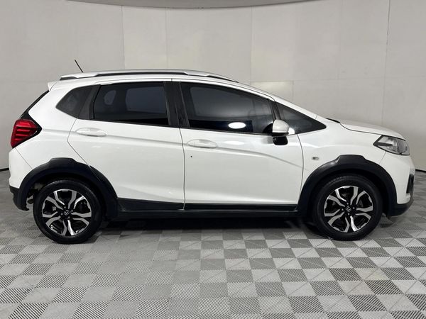 2022-Honda-WR-V-12-Comfort image:14