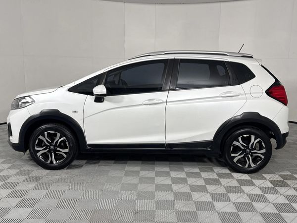 2022-Honda-WR-V-12-Comfort image:16