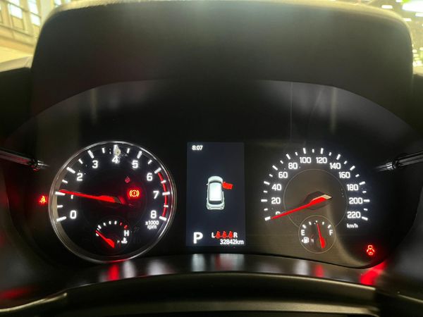 2025-Suzuki-Swift-12-GLX-Auto image:10