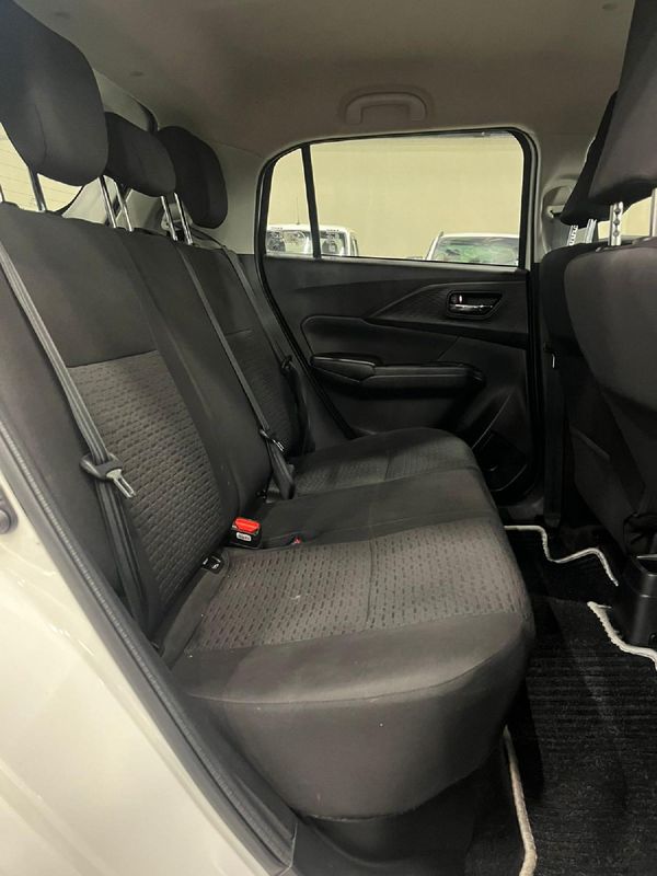 2025-Suzuki-Swift-12-GLX-Auto image:11