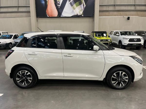 2025-Suzuki-Swift-12-GLX-Auto image:1