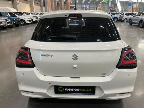 2025-Suzuki-Swift-12-GLX-Auto image:3