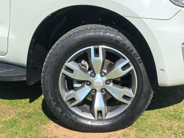 2016-Ford-Everest-32-TDCi-LTD-4x4-Auto image:12