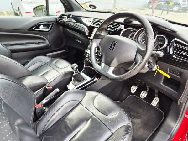 2017-Citroen-DS3-16-e-THP-Sport-3-dr-120kW image:14