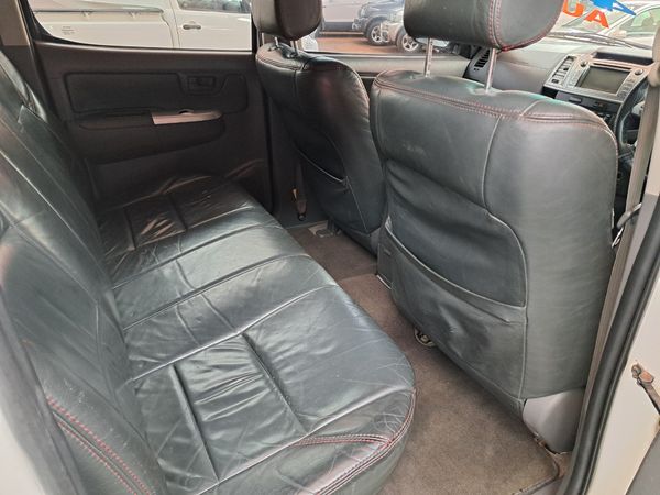 2012-Toyota-Hilux-30-D-4D-Raider-4x4-Auto-Double-Cab image:5
