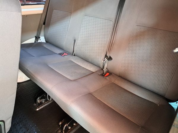 2014-Volkswagen-Transporter-T5-Crew-Bus-20-BiTDI-SWB-132kW-Auto-Panel-Van image:9