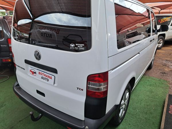 2014-Volkswagen-Transporter-T5-Crew-Bus-20-BiTDI-SWB-132kW-Auto-Panel-Van image:10