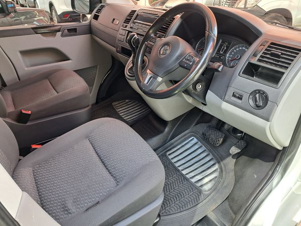 2014-Volkswagen-Transporter-T5-Crew-Bus-20-BiTDI-SWB-132kW-Auto-Panel-Van image:3